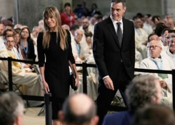 Spanish judge orders prime minister’s wife to face corruption trial and surrender her passport