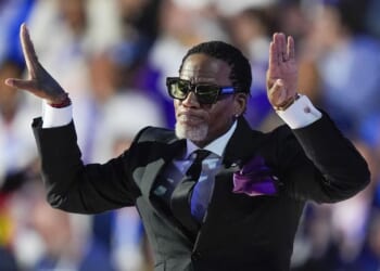 D.L. Hughley calls White House UFC crowd ‘racists’ in social media tirade