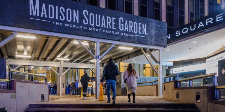 Man falls to his death during rock concert at Madison Square Garden