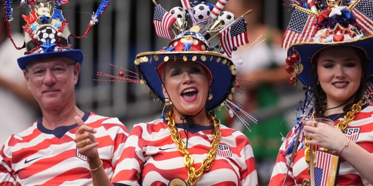 World Cup tourists keep falling in love with U.S.