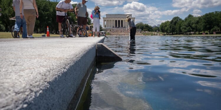 Trump faces pile-on from the left over reflecting pool fiasco