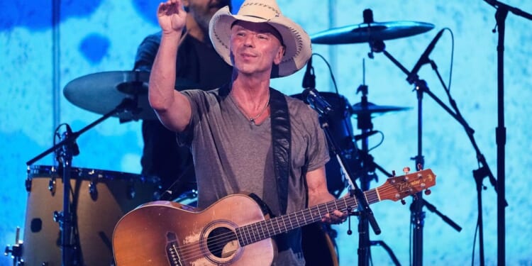 Country singer Kenny Chesney says it’s not his place to tell people ‘how to vote’