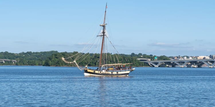 Tall Ship Providence Foundation ending educational and tour operations in Alexandria