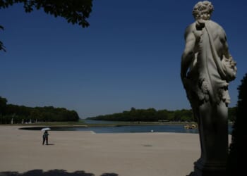 France’s heat wave turns deadly and historic