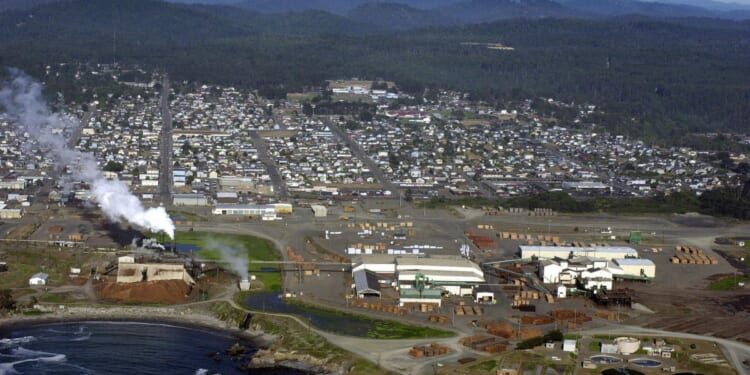 A moderate earthquake rocks Northern California, but no immediate reports of damage or injuries