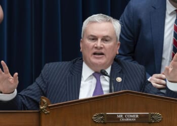 House probes IRS failure to nab tax dodgers in federal workforce; more than $6 billion owed