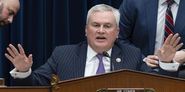 House probes IRS failure to nab tax dodgers in federal workforce; more than $6 billion owed