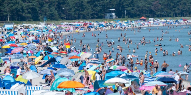 German highways are buckling under extreme heat as Central Europe sizzles