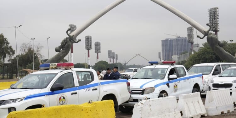Iraqi officials, including lawmakers, arrested on corruption charges in overnight raid
