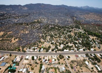 Echoes of deadly Arizona wildfire with 3 firefighters killed in Colorado-Utah blaze