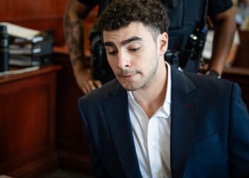 Luigi Mangione gets stuck in an elevator as judge delays his federal trial until January