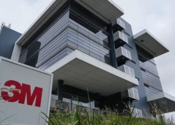 A Sydney base of 3M stands amid dark skies and gray clouds on May 28, 2026.