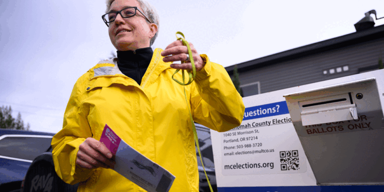 Democratic gubernatorial nominee Tina Kotek speaks with members of the media before casting her ballot at a ballot drop box on November 2, 2022 in Portland, Oregon. Oregon's 2022 gubernatorial race has garnered national attention in recent weeks as Kotek's Republican opponent, Christine Drazan, has risen in the polls to draw within striking distance of victory. Oregon has not elected a Republican governor since 1982. (Photo by Mathieu Lewis-Rolland/Getty Images)
