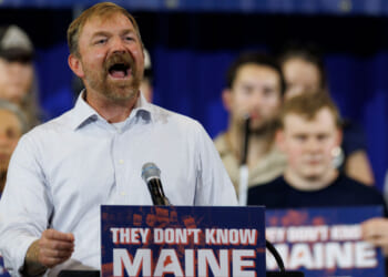 Democrats' Midterm Strategy? Pretend to Be Working Class Again