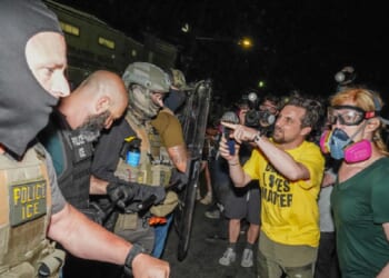 GOP Finally Defeat Democrats, Pass Bill to Fund ICE, Border Patrol for Years to Come