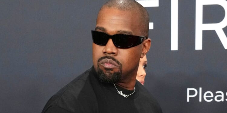 Kanye West draws 118,000 to Istanbul amid European bans
