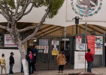 The Los Angeles Mexican Consulate is surrounded by citizens on May 8, 2021.