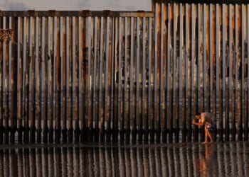 Supreme Court says U.S. border doesn’t include Mexico