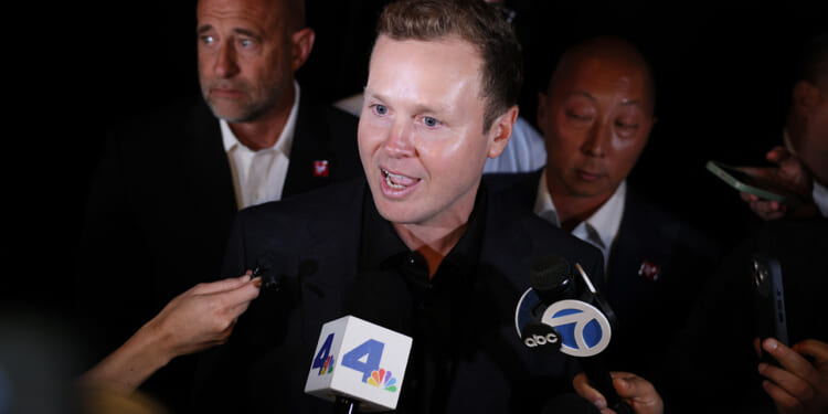 Spencer Pratt speaks to the press