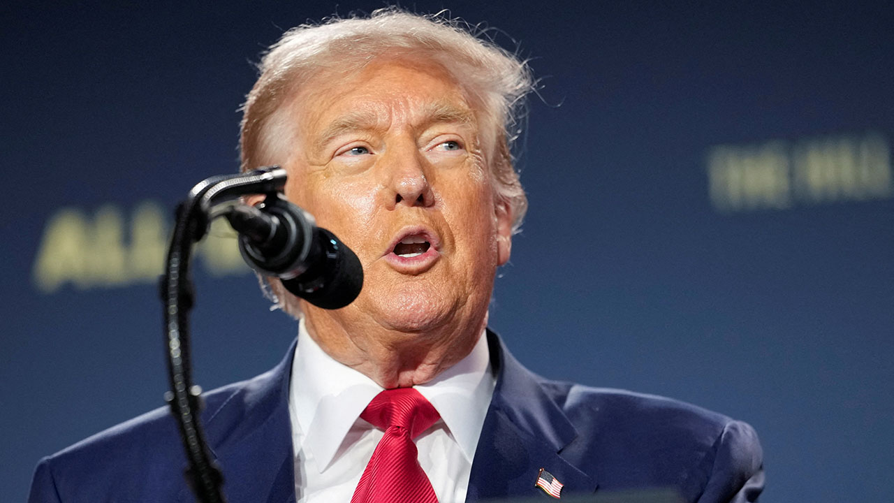President Donald Trump delivers remarks on artificial intelligence at the "Winning the AI Race" Summit in Washington D.C., July 23, 2025. REUTERS/Kent Nishimura/File Photo
