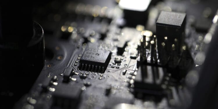 DOJ charges 19-year-old with ties to Scattered Spider hacking group