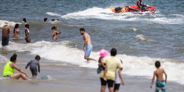 Swimmer bitten on the foot at New York beach in a suspected shark attack