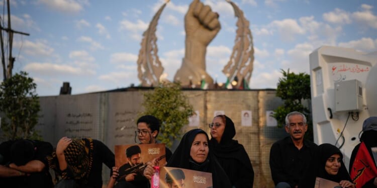 Bahrain and Kuwait face incoming missiles after U.S. strikes on Iran
