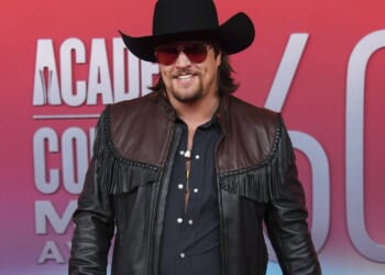 Fans brawl at Gavin Adcock country concert in Alabama