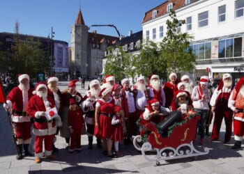 Santa convention brings Christmas cheer to the height of summer