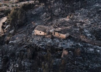 Hundreds of firefighters battle wildfire in southern Spain that killed at least 12