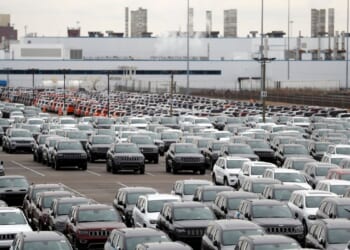 U.S. producer prices drop 0.3% from May to June on lower energy prices, but outlook is cloudy
