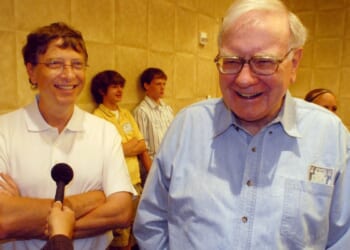 Warren Buffett explains why his kids, not the Gates Foundation, will now give away all his fortune