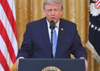Trump works in a midterm campaign pitch into a primetime address