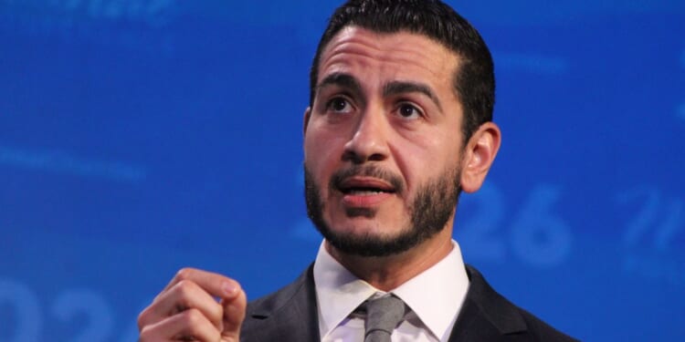 El-Sayed pushes back on Jake Tapper’s Iran questions in contentious interview
