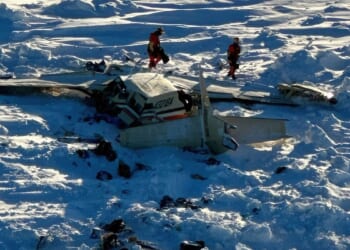 Probe cites history of overweight flights, inadequate oversight in crash that killed 10 off Alaska