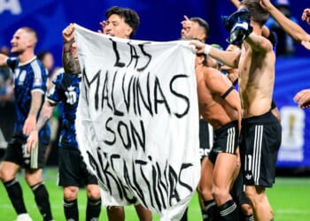 Players of Argentina hold a banner after the FIFA World Cup 2026 Semi Final match between England and Argentina at Atlanta Stadium on July 15, 2026, in Atlanta, Georgia.