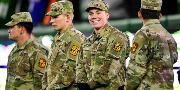 Members of Army ROTC