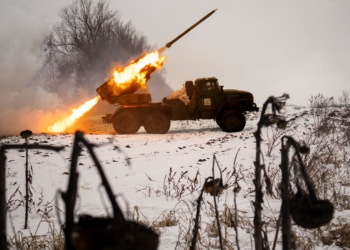 Russia Strikes Kyiv as Ukraine Hits Another Refinery – HotAir