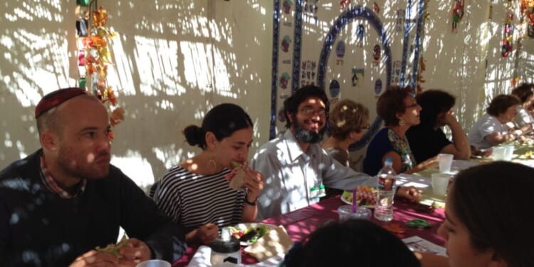 Ziegler Students Add to Sukkot Celebration | Women's League for Conservative Judaism