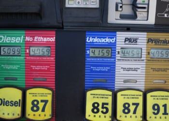 Big oil companies post banner profits as fighting in Iran drives prices higher