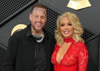 Singer Jelly Roll steps away from touring to “heal” following divorce