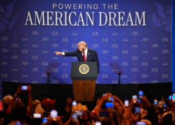 Trump touts tax cuts, winning economy in Las Vegas, but it’s hard to shake Americans’ money woes