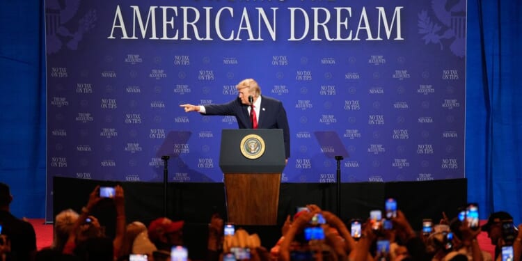 Trump touts tax cuts, winning economy in Las Vegas, but it’s hard to shake Americans’ money woes