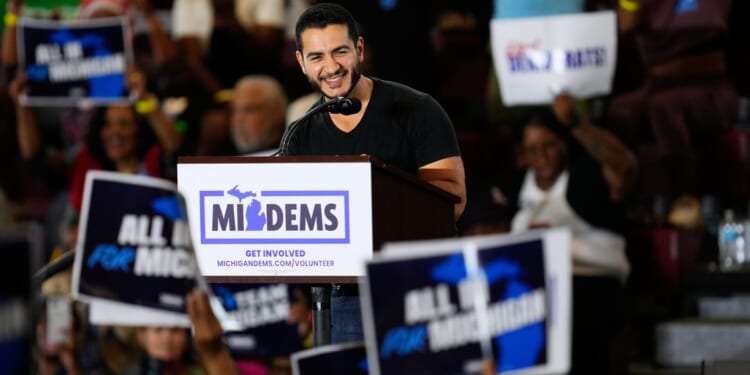 Democrats in Michigan urge voters to rally behind candidates after bitter primary fights