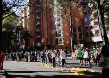 A 7.4-magnitude earthquake shakes Colombia and Ecuador, prompting people to evacuate buildings