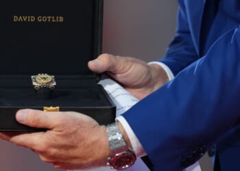 Dem senators accuse Belgian diamond group of ‘cartoonish bribe’ to Trump to buy break from tariffs