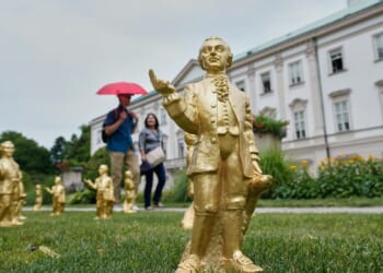 Mini-Mozart heist blights anniversary tribute as thieves make off with 210 statuettes
