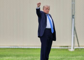 Trump’s approval rating falls to 33%, lowest of second term