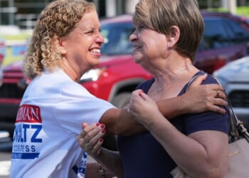 Reps. Wasserman Schultz and Moskowitz fend off rivals in Florida Democratic primaries