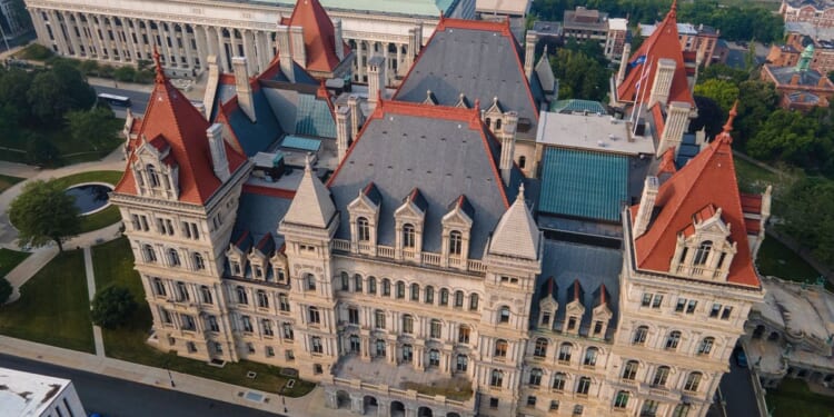 ISIS-supporting woman charged with plotting to bomb New York state capitol